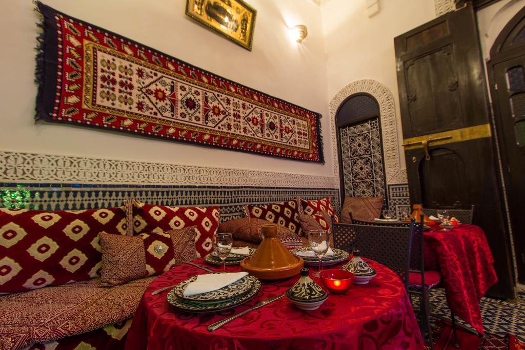 Отель Riad Taha Фес Экстерьер фото